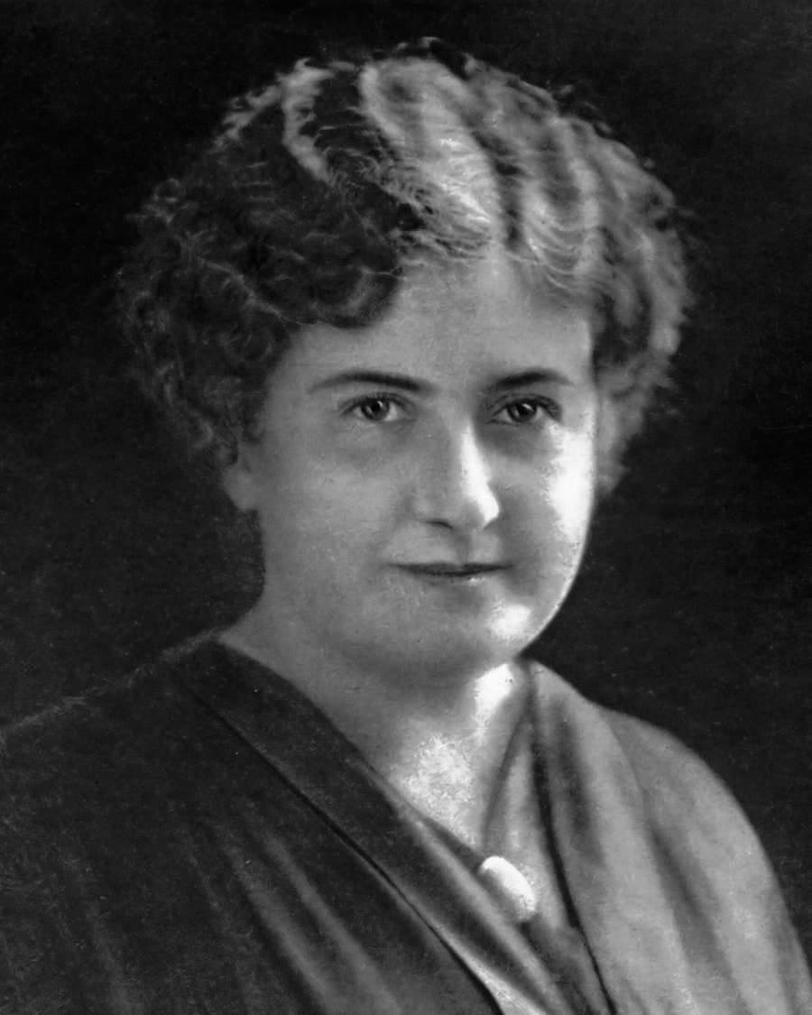 Studio portrait photograph of Maria Montessori